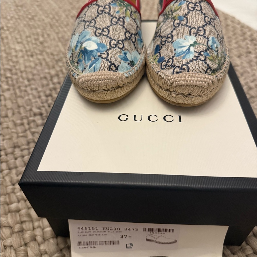Gucci Women's Espadrilles with Blue Floral Design